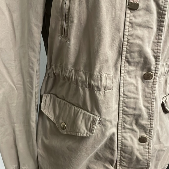 Love Tree Lightweight Utility Jacket - Picture 3 of 12